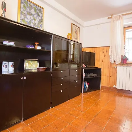Villa Cozy Villa With Swimming Pool Near Sea In Tar *