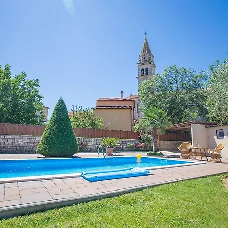 Cozy Villa With Swimming Pool Near Sea In Tar Βίλα *